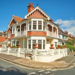 Finest Retreats - Pittodrie - 2 Brighton
